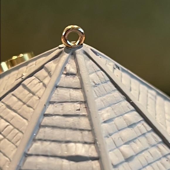 Vintage 1996 Hallmark Ornament used No box - Picture 5 of 9